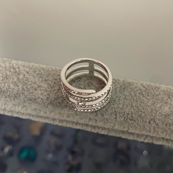 Swarovski ring - Picture 4 of 5